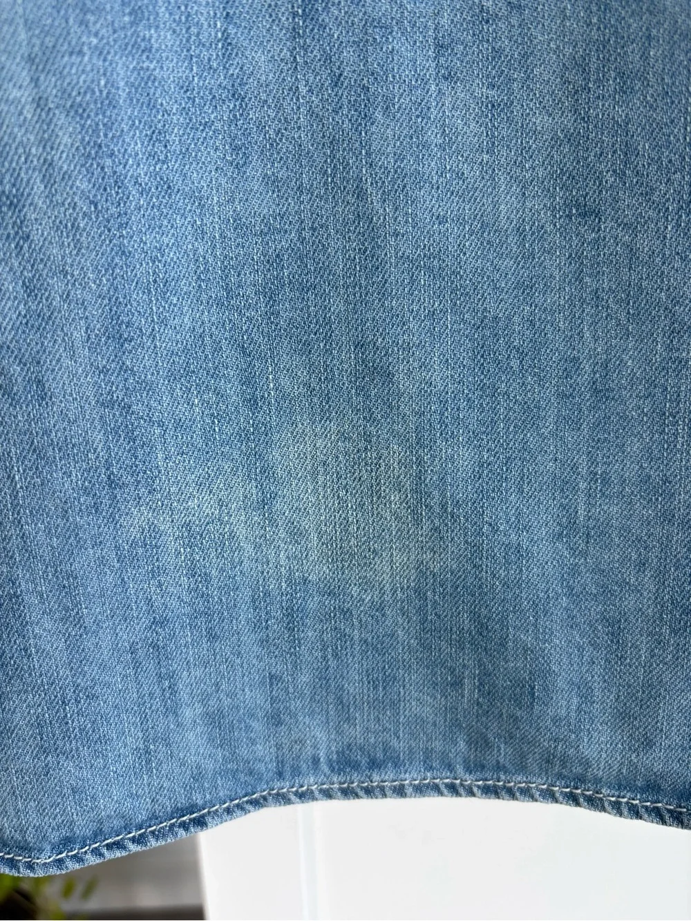 Crew Men’s Medium Chambray Denim Button Front Shirt Casual Classic Western - Picture 12 of 12